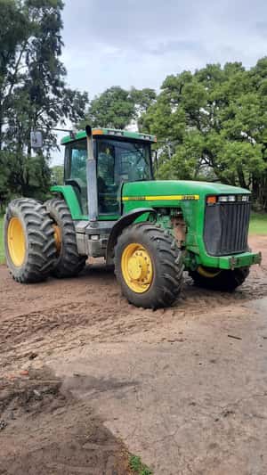 Lote Tractor JD 8200 (1999)