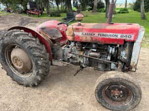 Lote Tractor Massey Ferguson 240