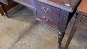 Lote ESCRITORIO ANTIGUO