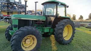 Lote Tractor John Deere 3650