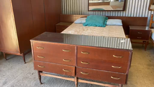 Lote JUEGO DE DORMITORIO