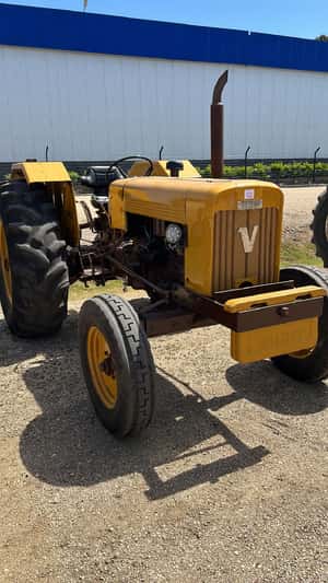  TRACTOR VALMET 
