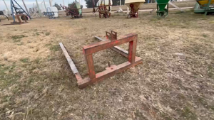 Lote levanta fardos 