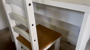 Lote Escritorio blanco con silla