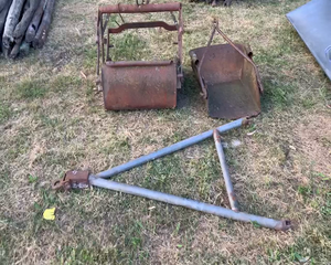 Lote 2 PALAS DE BUEY Y LENTANTE PARA TRACTOR
