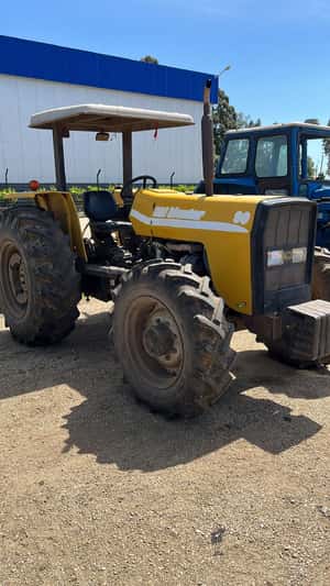  TRACTOR BM 90