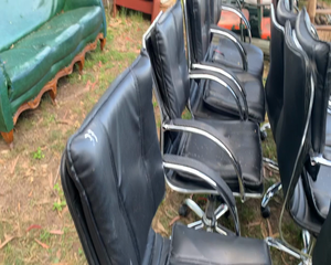 Lote 4 SILLAS ESCRITORIO CON RUEDAS