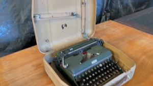 Lote MÁQUINA DE ESCRIBIR