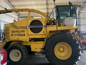  ENSILADORA NEW HOLAND FX 58 CON KEMPER