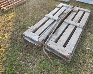 Lote BARANDAS Y HIERROS DE TOLDO(2.15L X 55A)