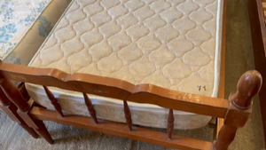 Lote 2 CAMAS CON COLCHÓN DE 1 PLAZA