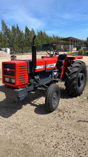  TRACTOR AGRALE 4300