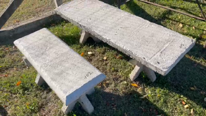 Lote 2 BANCOS DE HORMIGÓN