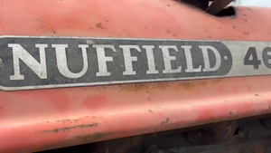 Lote TRACTOR NUEFFIELD 460