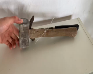 Lote MACETA Y MARTILLO