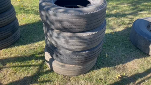 Lote LOTE DE CUBIERTAS 235/75 R17.5