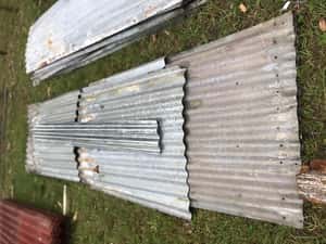 Lote LOTE CHAPAS DE ZINC 3,70-1,30