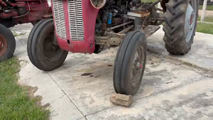 Lote TRACTOR FERGUSON A NAFTA