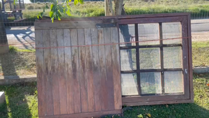 Lote VENTANA CON POSTIGONES 1.30X2.15