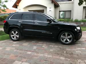 Lote JEEP GRAND CHEROKEE OVERLAND TODO TERRENO 3.6L 4x4 – 2013 NAFTA