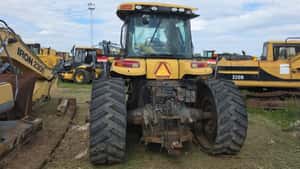 Lote CAT TRACTOR SOBRE ORUGAS CAT MT765C - CAX48 / 2010