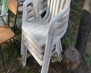 Lote 4 SILLAS PVC