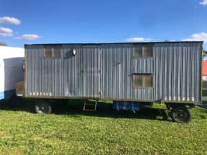Lote Casilla agrícola Agromaq para 6 personas