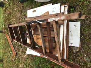 Lote LOTE CHAPAS DE MADERA-ESCALERA