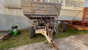 Lote fertilizadora donder de acero