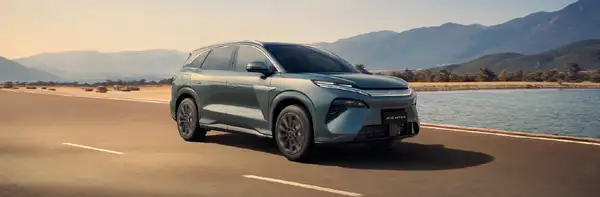 BYD ATTO 8